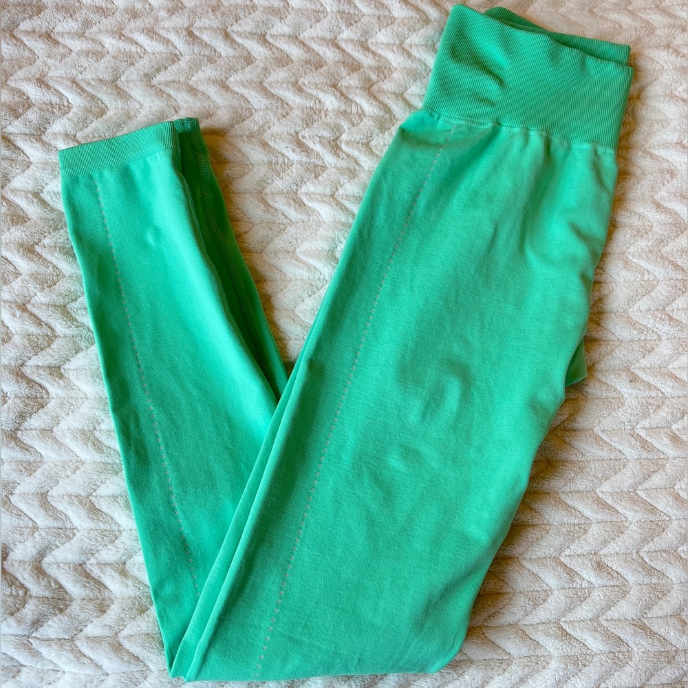 Gymshark Lightweight Seamless Tights (XS) - Light Green